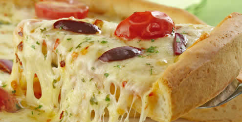 receita-pizza-caseira-dois-queijos