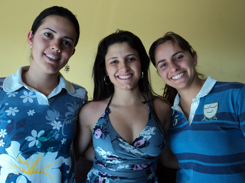 talita_dias_dos_reis_barbara_mora_e_karina_papoti