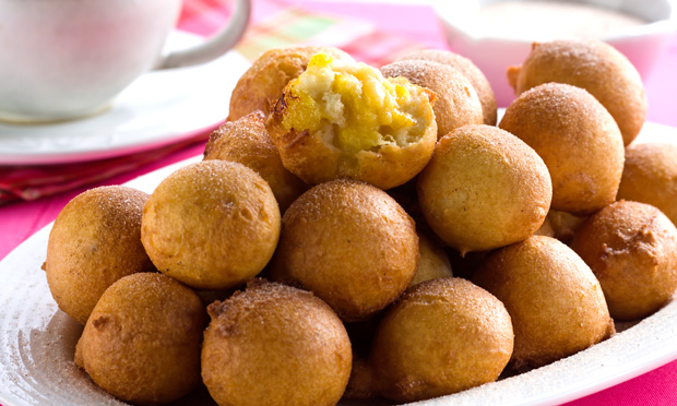 receita-bolinho-chuva-recheado-banana.jpg