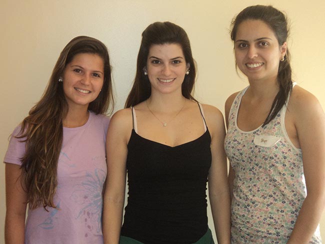 Débora da Silva Miguel, Anna Raquel Grimas Almeida e Caroline dos Santos Vieira.